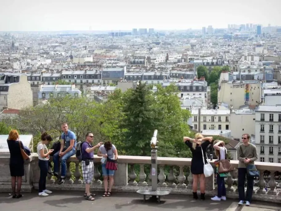 Montmartre Charm Luxurious Getaway Apartment Paris France